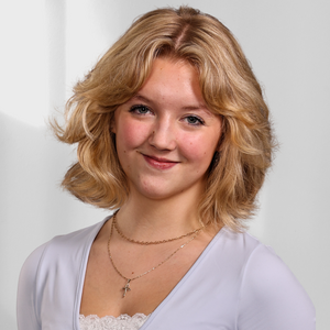 Lucy Dobson